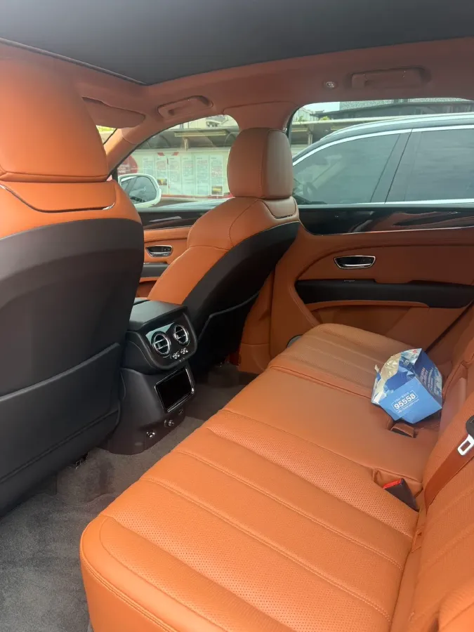 2021 Bentley Flying Spur 4.0T 550HP V8 8DCT,autocango,china used car exporter,china ev exporter,chinese used car exporter,chinese used ev exporter