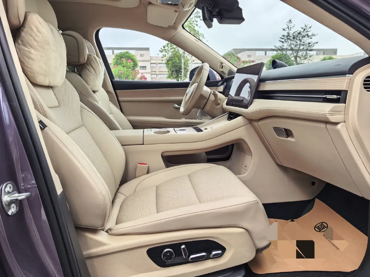 2025 AITO AITO M5 1.5T 152HP L4 REEV 42KWH,autocango,china used car exporter,china ev exporter,chinese used car exporter,chinese used ev exporter