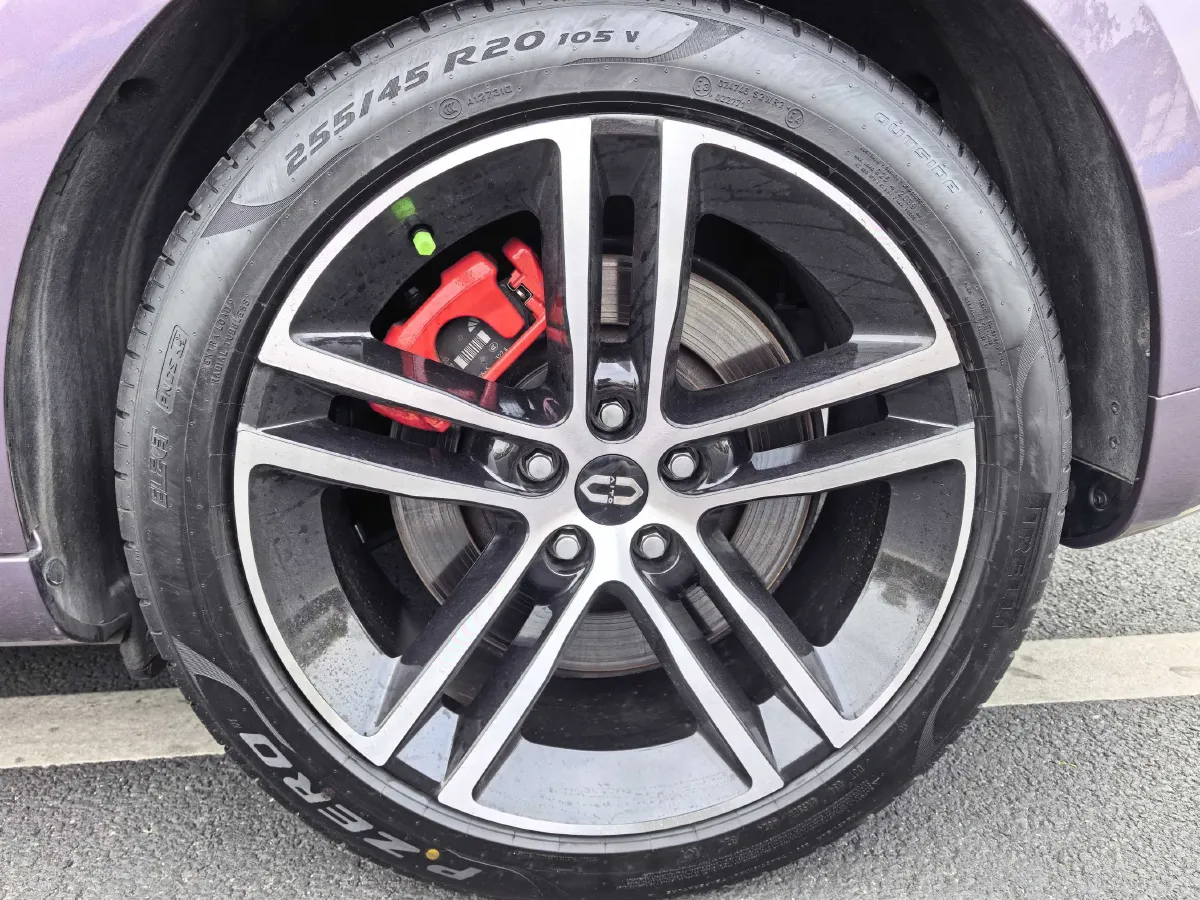 2025 AITO AITO M5 1.5T 152HP L4 REEV 42KWH,autocango,china used car exporter,china ev exporter,chinese used car exporter,chinese used ev exporter