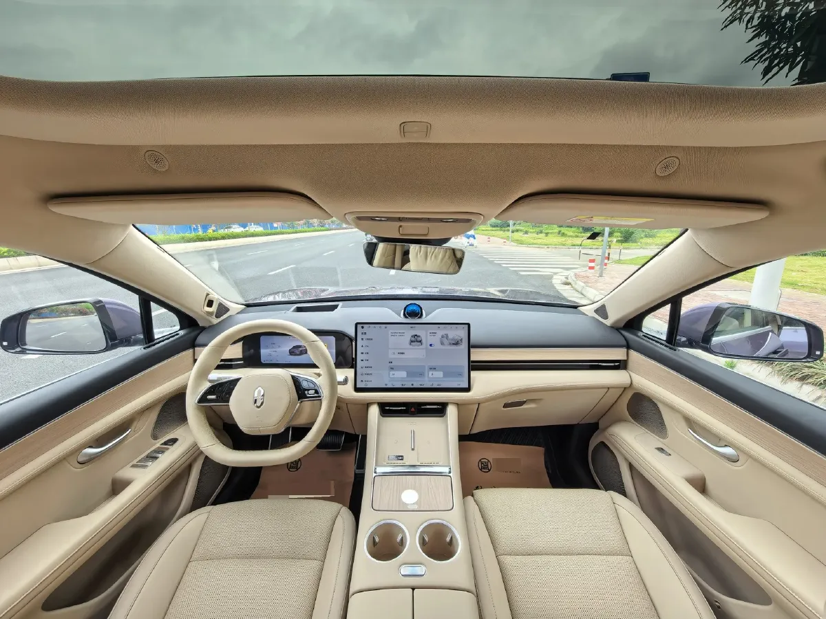 2025 AITO AITO M5 1.5T 152HP L4 REEV 42KWH,autocango,china used car exporter,china ev exporter,chinese used car exporter,chinese used ev exporter