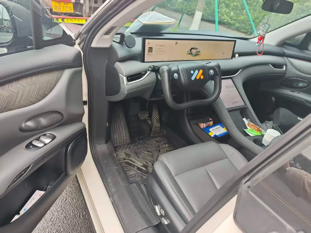 2025 IM LS6 BEV 75KWH,autocango,china used car exporter,china ev exporter,chinese used car exporter,chinese used ev exporter