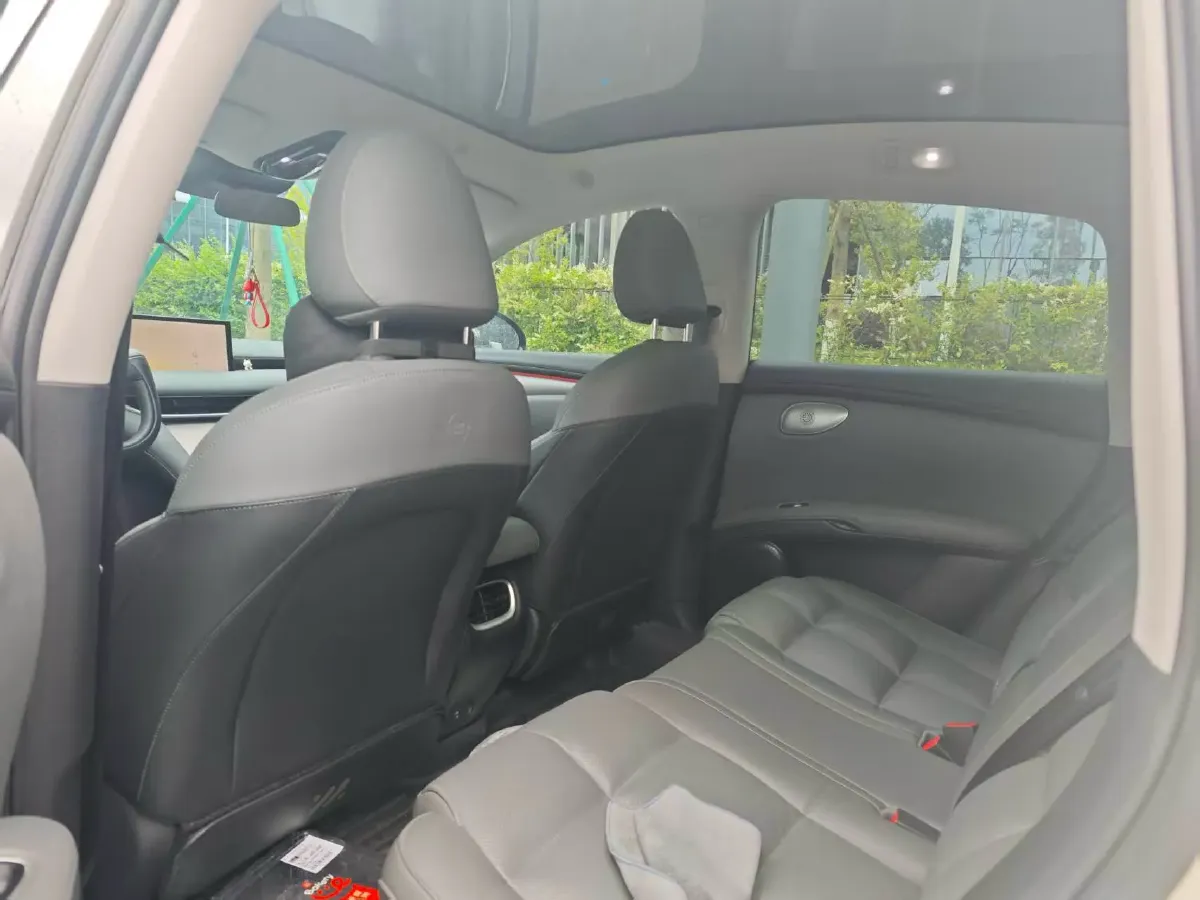 2025 IM LS6 BEV 75KWH,autocango,china used car exporter,china ev exporter,chinese used car exporter,chinese used ev exporter