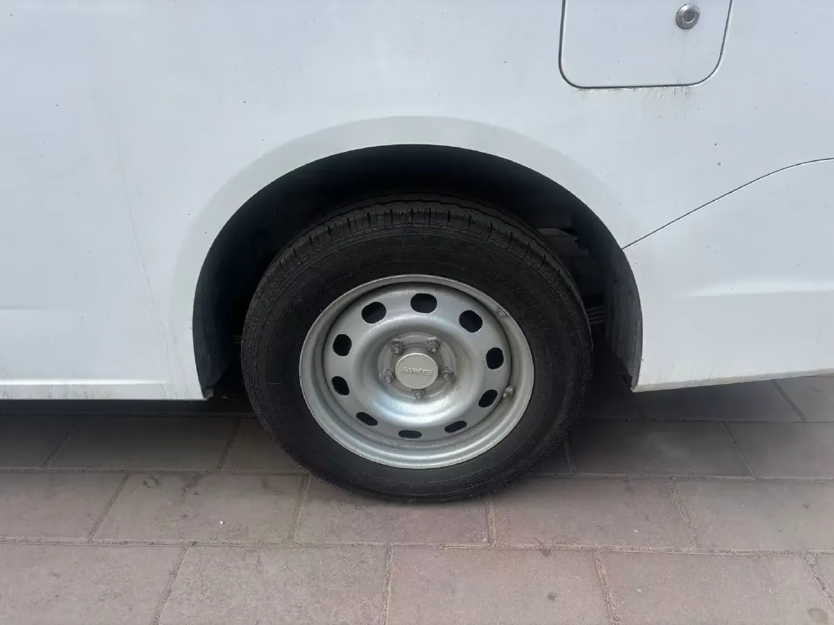 2023 BAW RuiSheng Trump M7 2.0L 144HP L4 5MT,autocango,china used car exporter,china ev exporter,chinese used car exporter,chinese used ev exporter