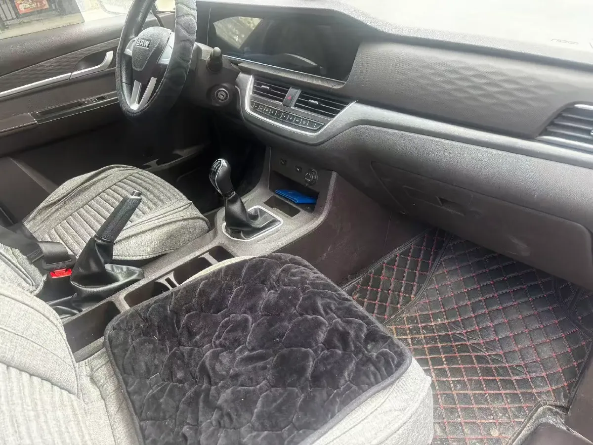 2023 BAW RuiSheng Trump M7 2.0L 144HP L4 5MT,autocango,china used car exporter,china ev exporter,chinese used car exporter,chinese used ev exporter