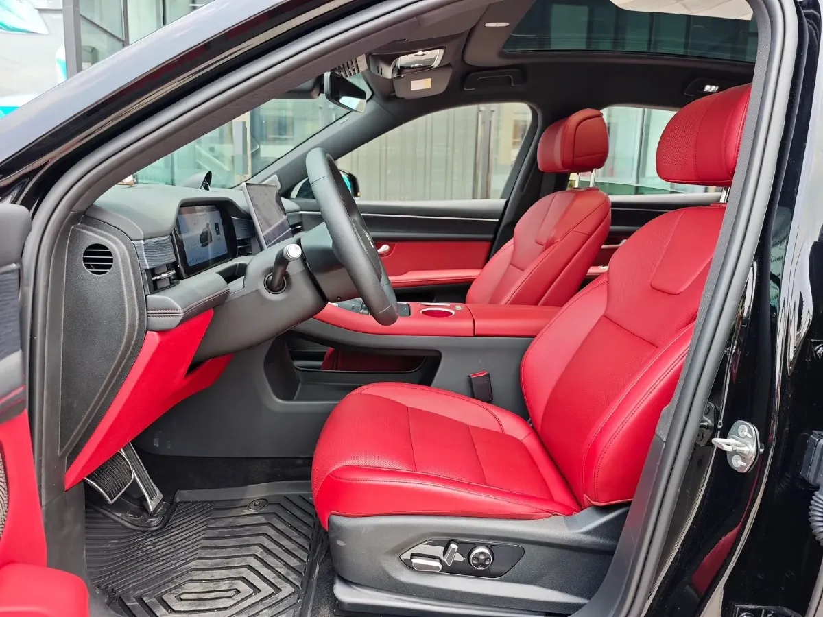 2025 AITO AITO M5 1.5T 152HP L4 REEV 42KWH,autocango,china used car exporter,china ev exporter,chinese used car exporter,chinese used ev exporter