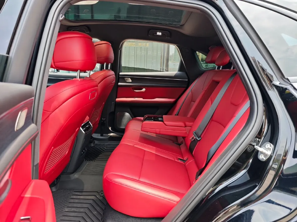 2025 AITO AITO M5 1.5T 152HP L4 REEV 42KWH,autocango,china used car exporter,china ev exporter,chinese used car exporter,chinese used ev exporter