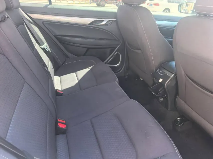 2019 Geely Emgrand 1.5L 109HP L4 5MT,autocango,china used car exporter,china ev exporter,chinese used car exporter,chinese used ev exporter