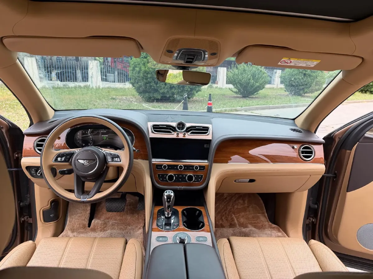 2021 Bentley Bentayga 3.0T 340HP V6 8AT PHEV 17.3KWH,autocango,china used car exporter,china ev exporter,chinese used car exporter,chinese used ev exporter