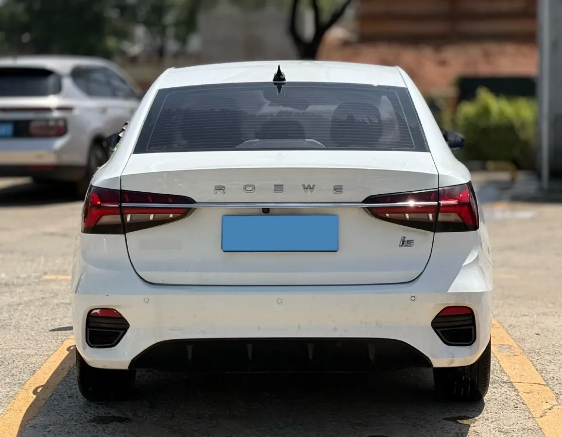 2021 Roewe i5 1.5L 120HP L4 CVT,autocango,china used car exporter,china ev exporter,chinese used car exporter,chinese used ev exporter