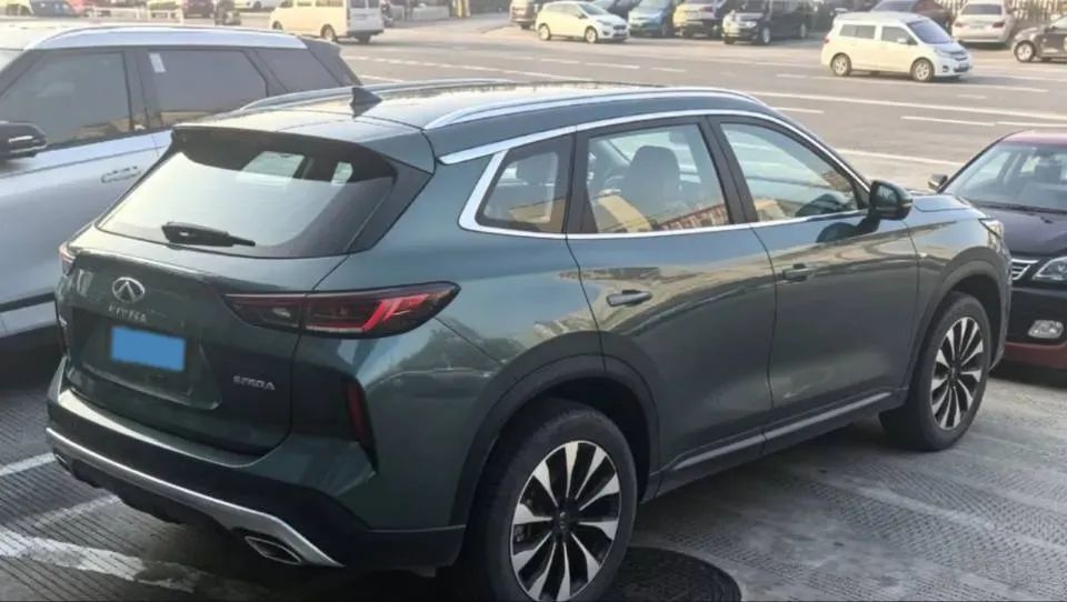 2024 Chery Tiggo 8 Plus 1.6T 197HP L4 7DCT,autocango,china used car exporter,china ev exporter,chinese used car exporter,chinese used ev exporter