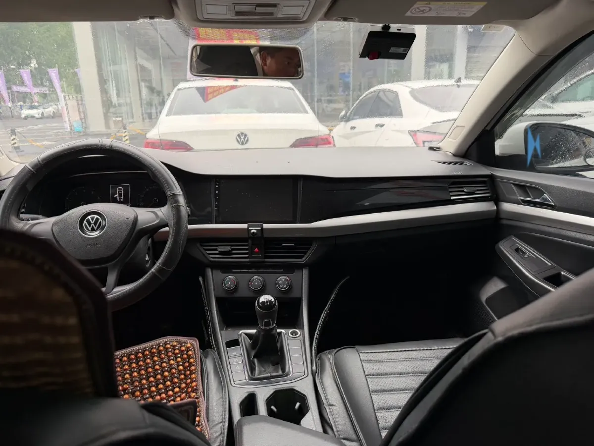 2021 Volkswagen Bora 1.5L 113HP L4 5MT,autocango,china used car exporter,china ev exporter,chinese used car exporter,chinese used ev exporter