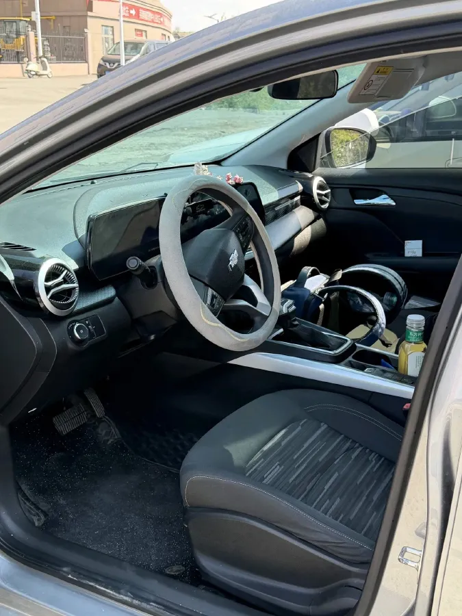 2023 Chevrolet Monza 1.5L 113HP L4 6DCT,autocango,china used car exporter,china ev exporter,chinese used car exporter,chinese used ev exporter