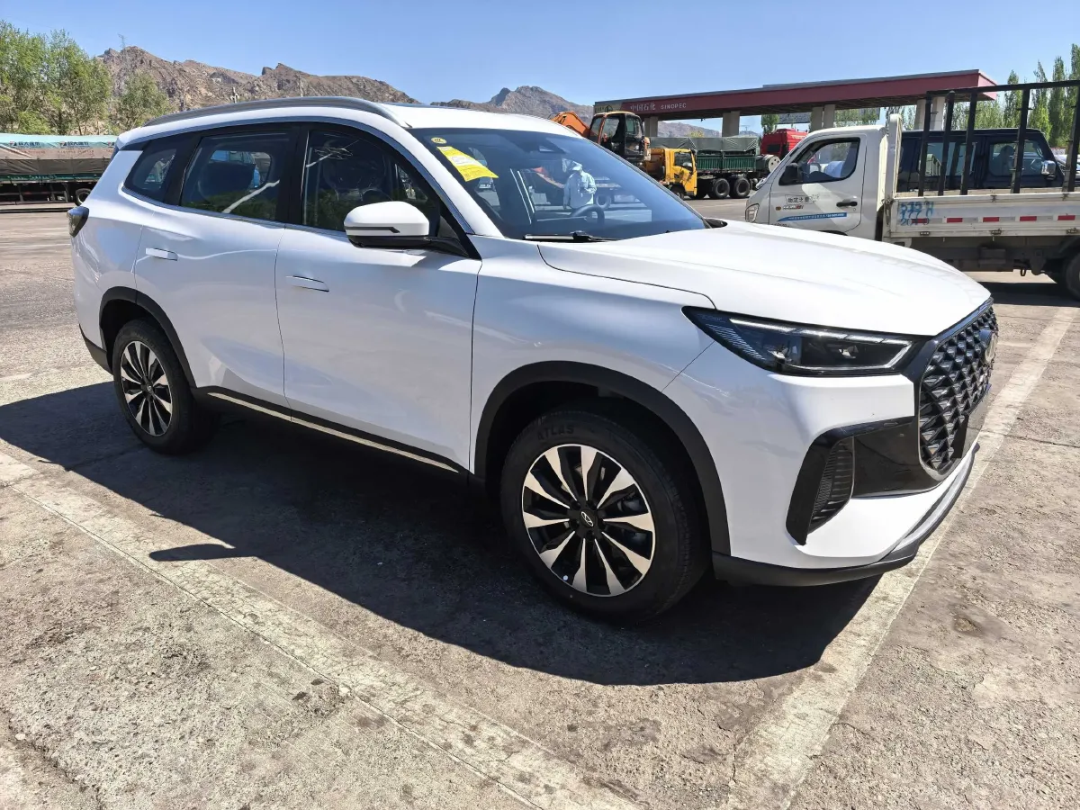 2025 Chery Tiggo 8 Plus 1.6T 197HP L4 7DCT,autocango,china used car exporter,china ev exporter,chinese used car exporter,chinese used ev exporter