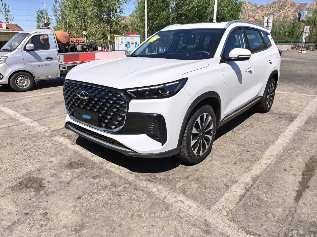 2025 Chery Tiggo 8 Plus 1.6T 197HP L4 7DCT,autocango,china used car exporter,china ev exporter,chinese used car exporter,chinese used ev exporter