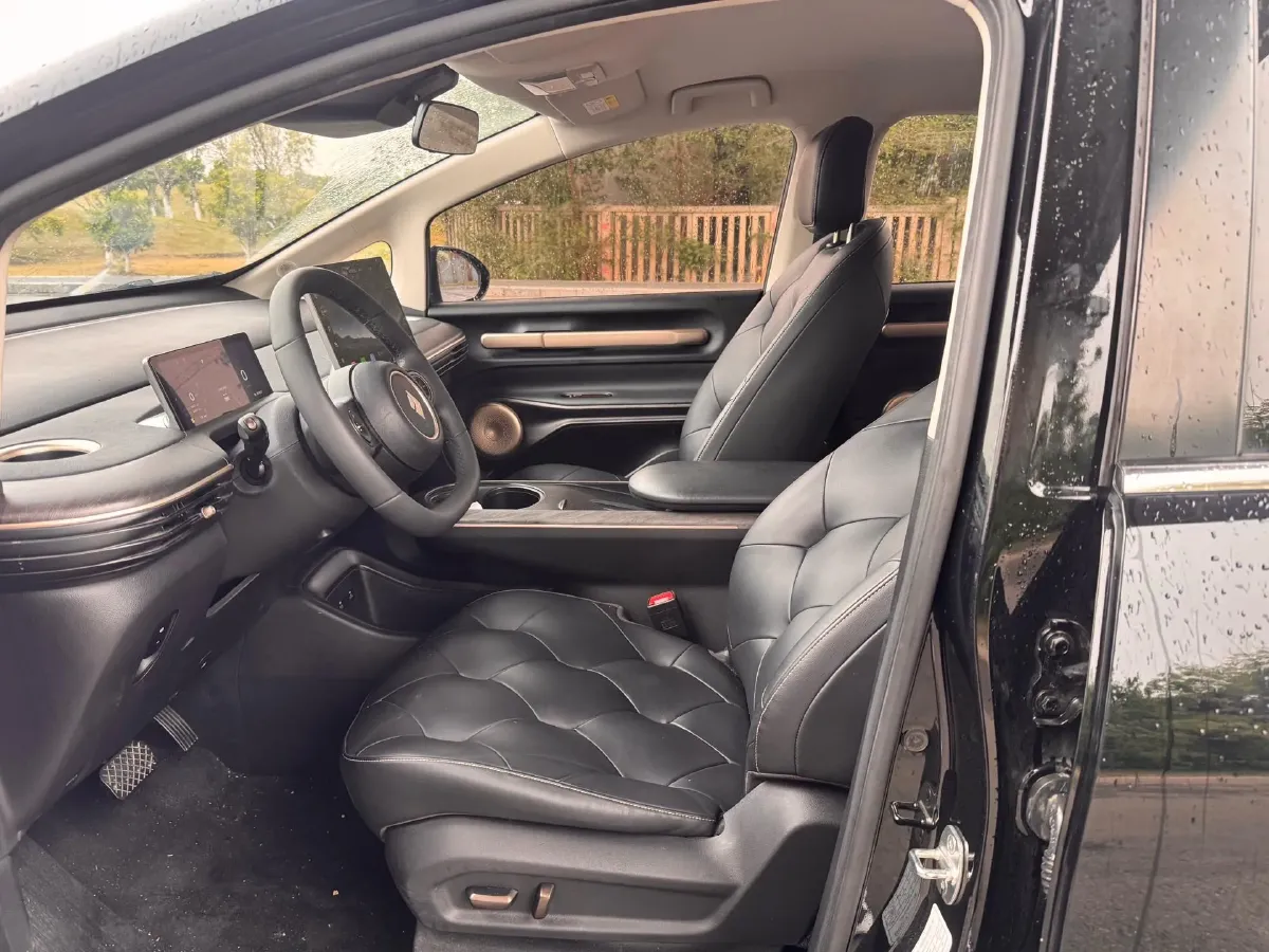 2023 BaoJun Cloud BEV 50.6KWH,autocango,china used car exporter,china ev exporter,chinese used car exporter,chinese used ev exporter