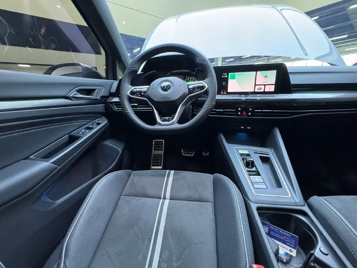 2023 Volkswagen Golf 1.4T 150HP L4 7DCT,autocango,china used car exporter,china ev exporter,chinese used car exporter,chinese used ev exporter