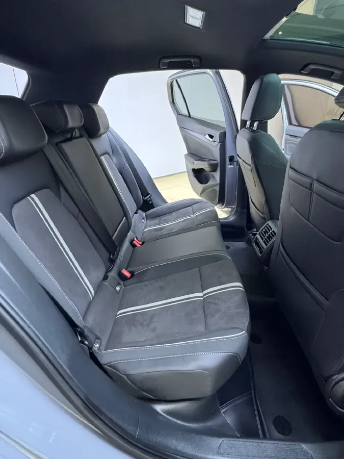 2023 Volkswagen Golf 1.4T 150HP L4 7DCT,autocango,china used car exporter,china ev exporter,chinese used car exporter,chinese used ev exporter