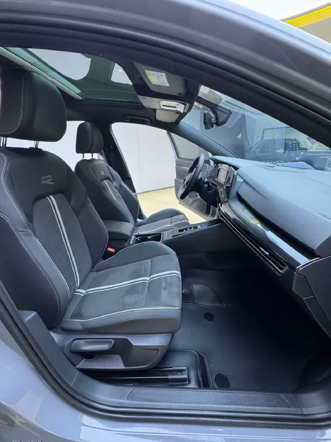 2023 Volkswagen Golf 1.4T 150HP L4 7DCT,autocango,china used car exporter,china ev exporter,chinese used car exporter,chinese used ev exporter