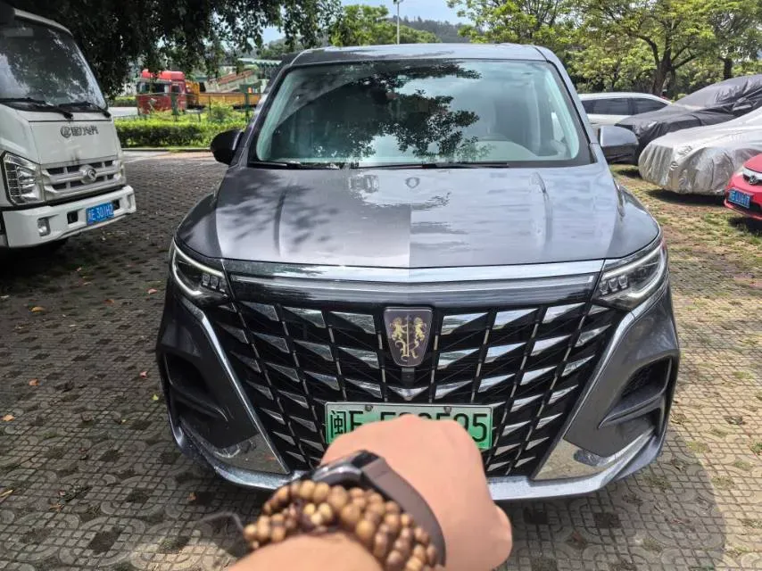 2025 Roewe iMAX8 1.5T 150HP L4 1DHT PHEV 24.7KWH,autocango,china used car exporter,china ev exporter,chinese used car exporter,chinese used ev exporter