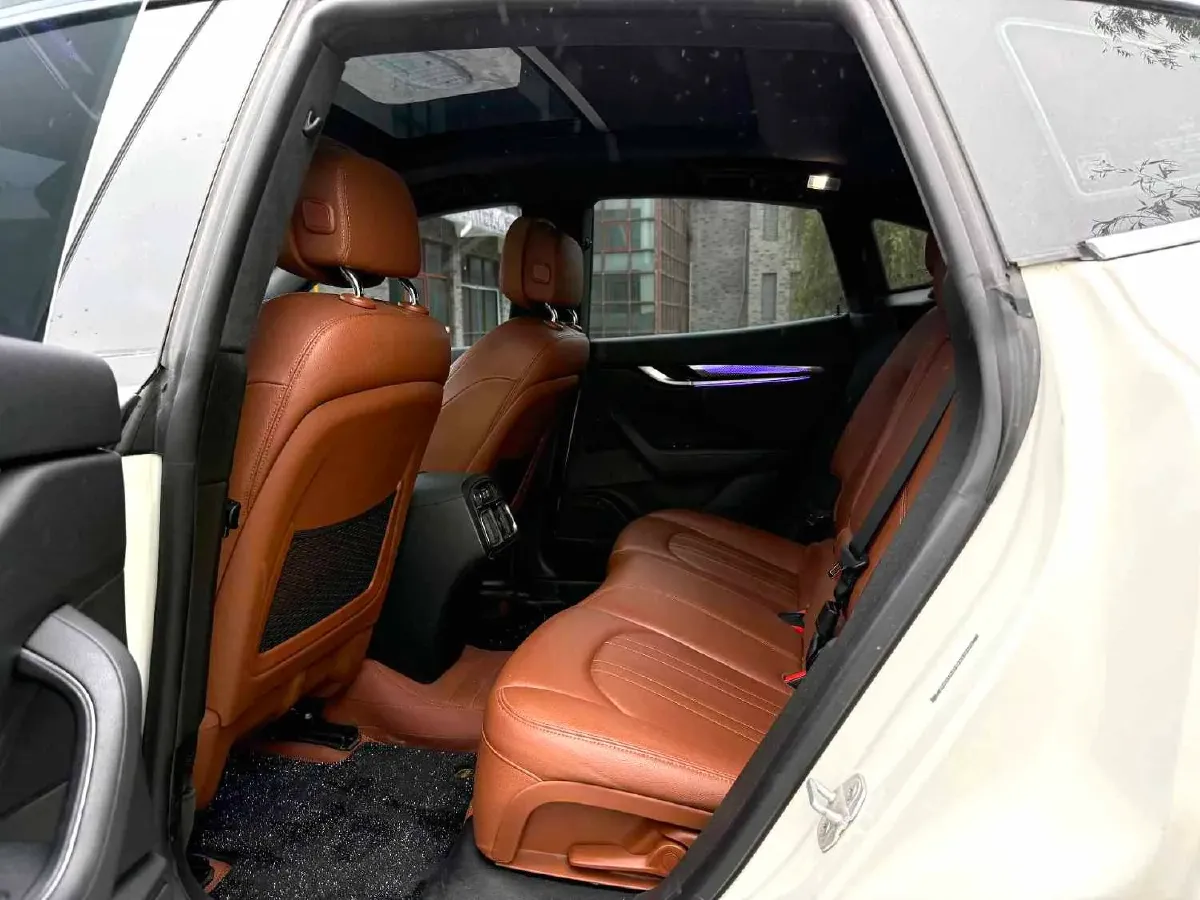 2019 Maserati Levante 3.0T 350HP V6 8AT,autocango,china used car exporter,china ev exporter,chinese used car exporter,chinese used ev exporter