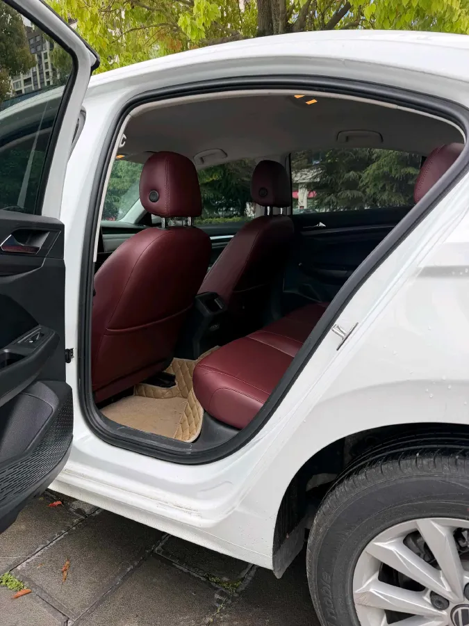 2023 Volkswagen Bora 1.2T 116HP L4 7DCT,autocango,china used car exporter,china ev exporter,chinese used car exporter,chinese used ev exporter