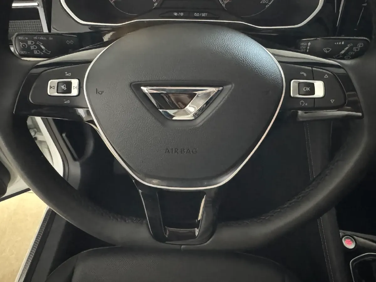 2023 Jetta VS5 1.4T 150HP L4 6AT,autocango,china used car exporter,china ev exporter,chinese used car exporter,chinese used ev exporter