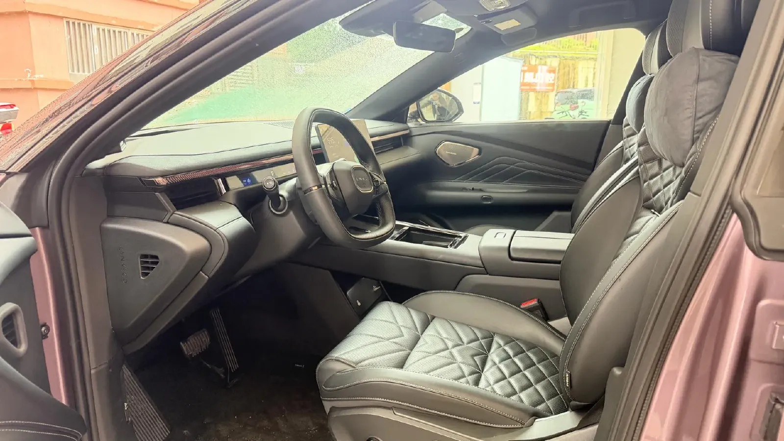 2025 LYNK&CO 10 EM-P 1.5T 163HP L4 3DHT PHEV,autocango,china used car exporter,china ev exporter,chinese used car exporter,chinese used ev exporter