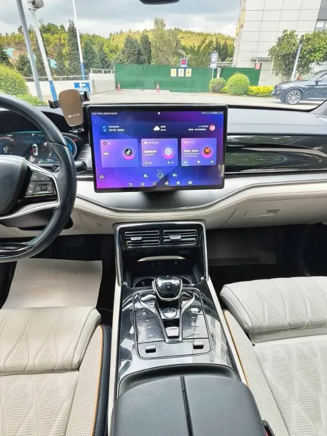 2022 Jeep Grand Commander 2.0T 265HP L4 9AT,autocango,china used car exporter,china ev exporter,chinese used car exporter,chinese used ev exporter