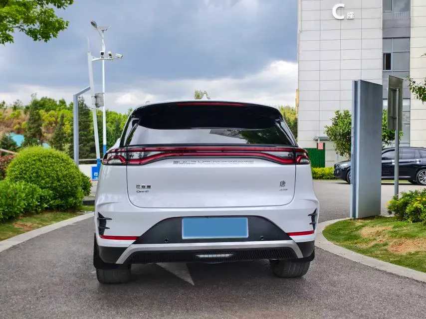 2022 Jeep Grand Commander 2.0T 265HP L4 9AT,autocango,china used car exporter,china ev exporter,chinese used car exporter,chinese used ev exporter