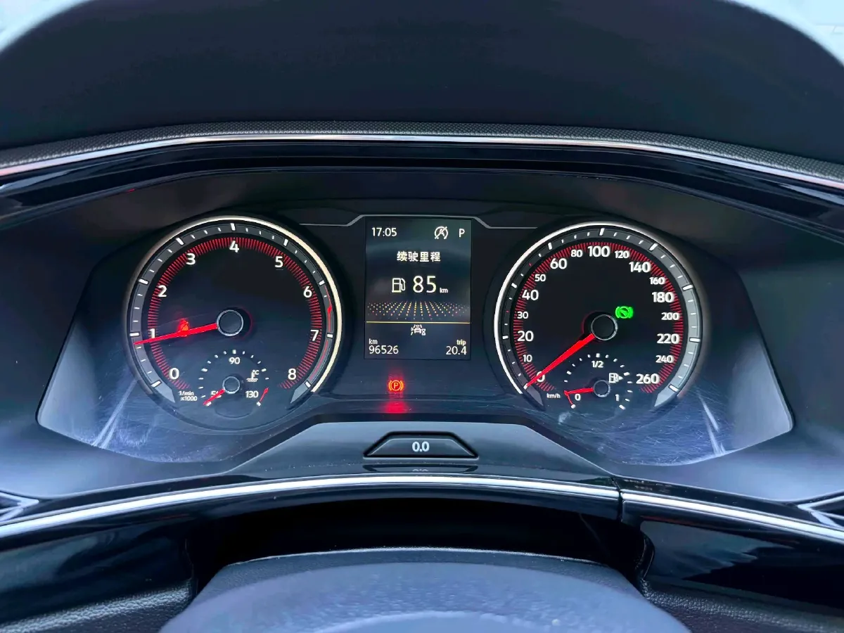 2019 Jeep Cherokee 2.0T 234HP L4 9AT,autocango,china used car exporter,china ev exporter,chinese used car exporter,chinese used ev exporter