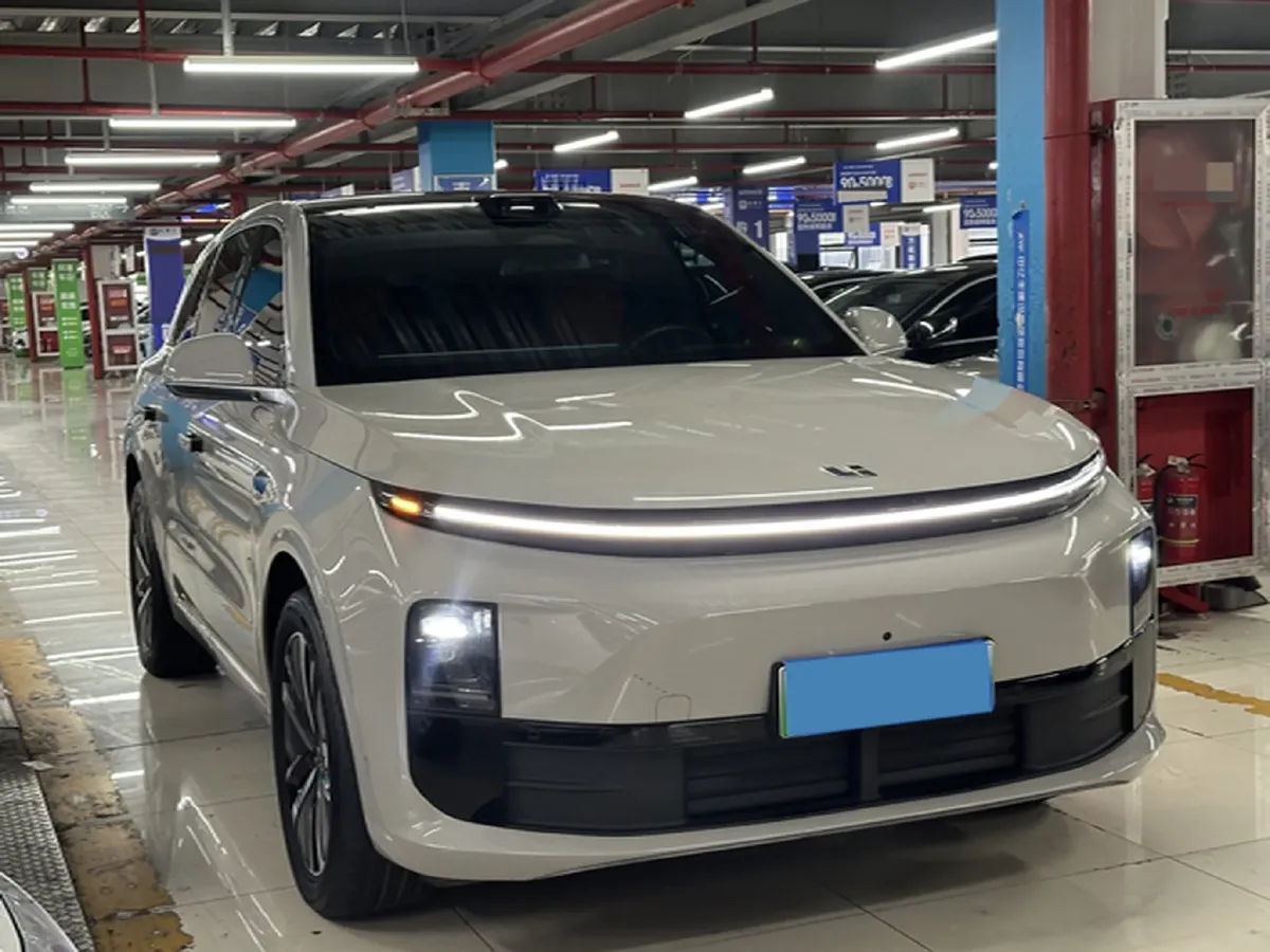 2024 Li L6 Range Extended 154HP L4 REEV 36.8KWH,autocango,china used car exporter,china ev exporter,chinese used car exporter,chinese used ev exporter