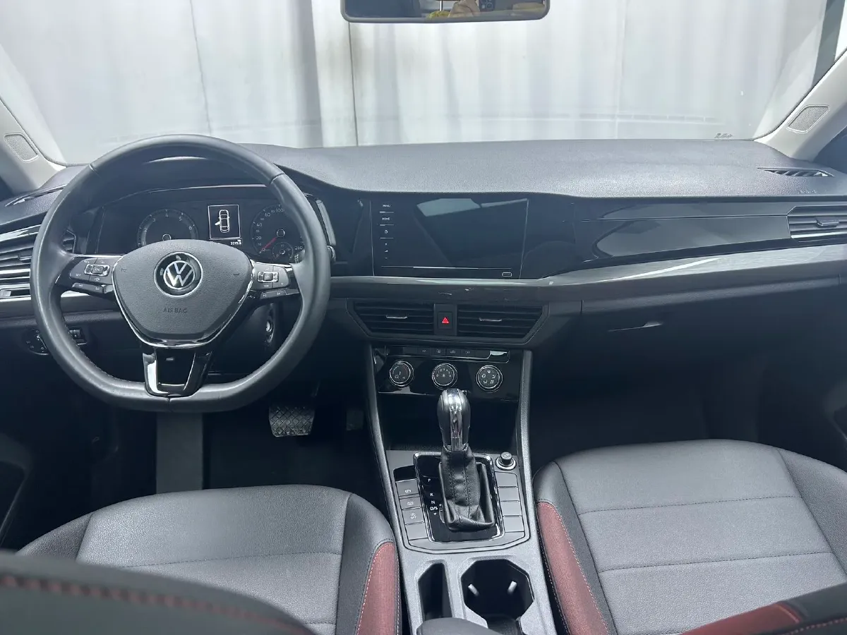 2021 Volkswagen Bora 1.5L 113HP L4 6AT,autocango,china used car exporter,china ev exporter,chinese used car exporter,chinese used ev exporter