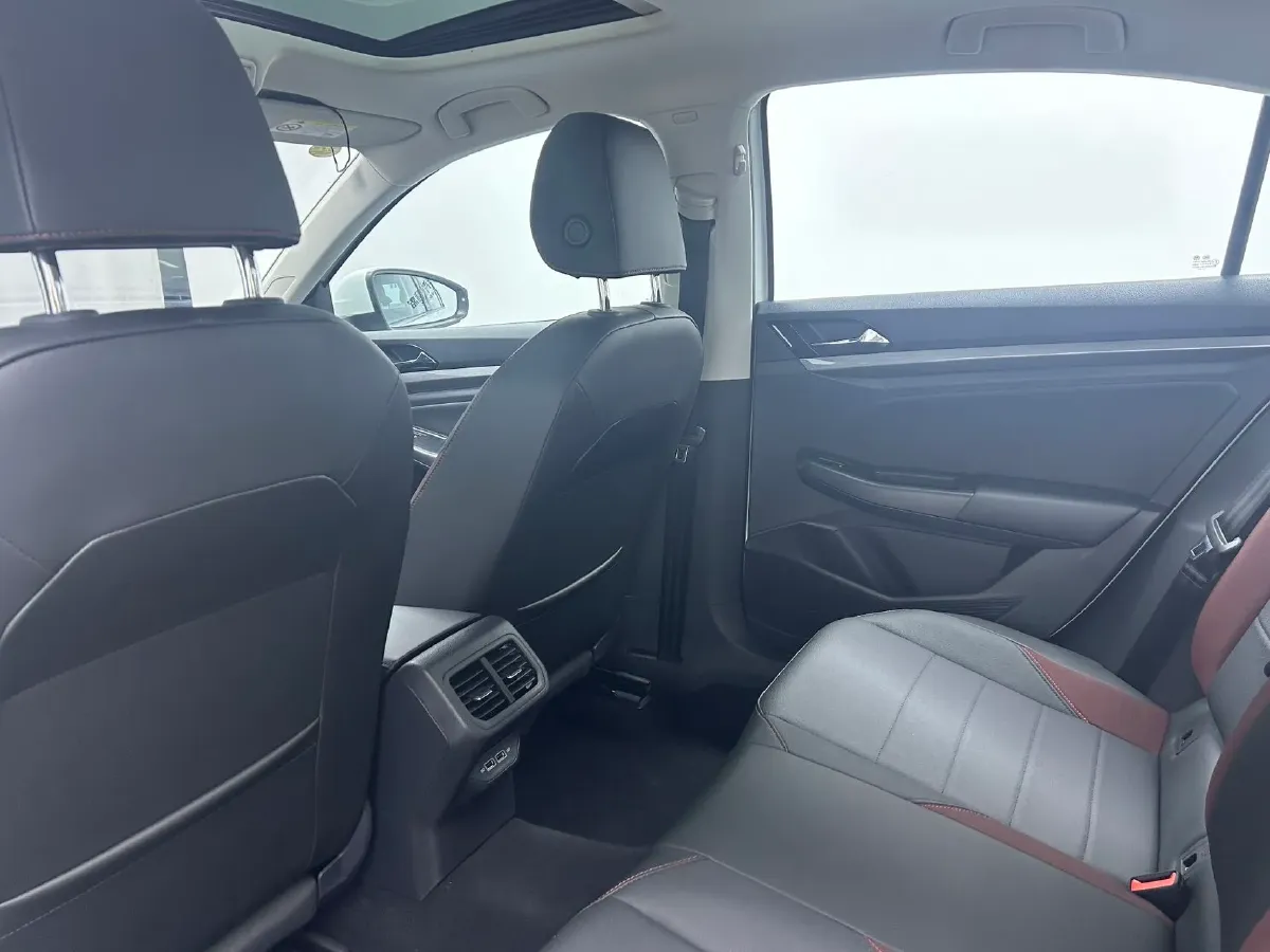 2021 Volkswagen Bora 1.5L 113HP L4 6AT,autocango,china used car exporter,china ev exporter,chinese used car exporter,chinese used ev exporter