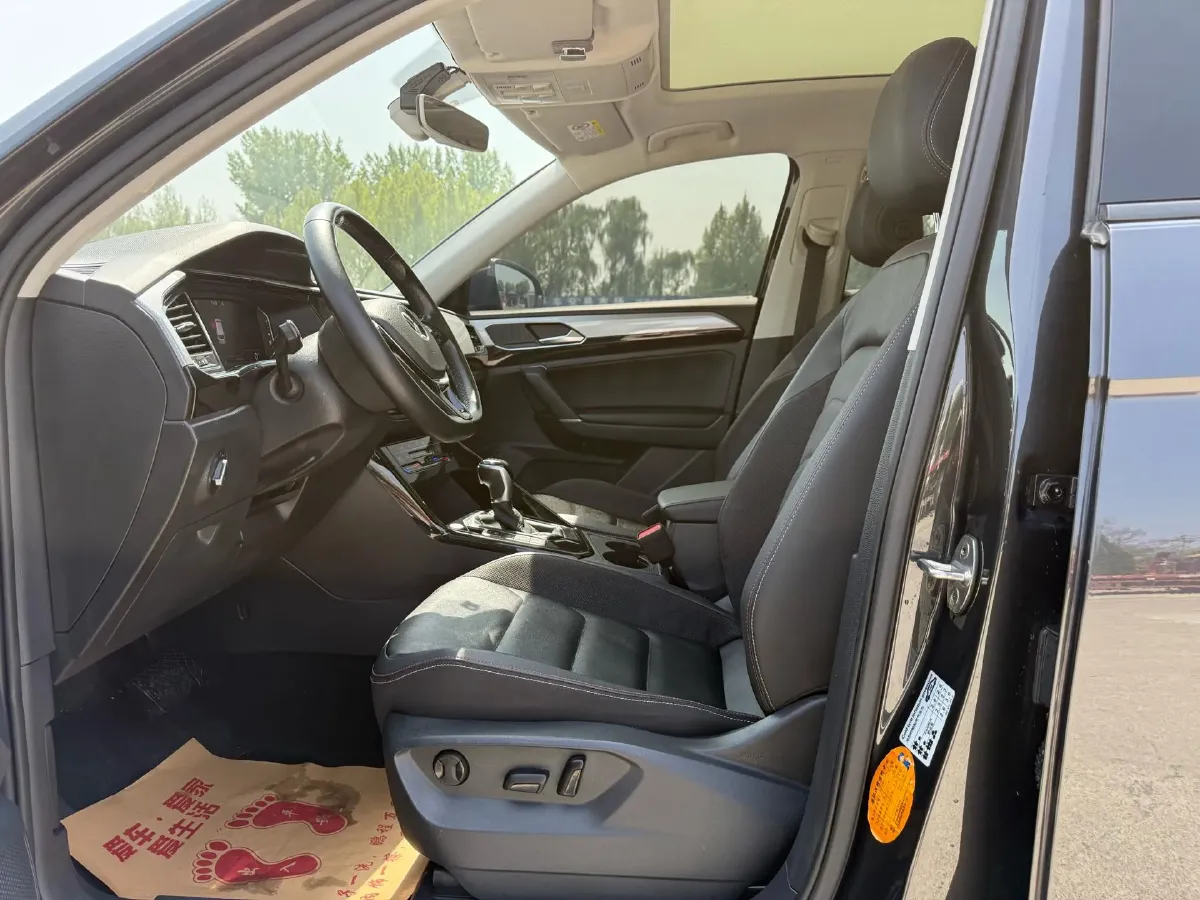 2021 Volkswagen Tayron 2.0T 186HP L4 7DCT,autocango,china used car exporter,china ev exporter,chinese used car exporter,chinese used ev exporter