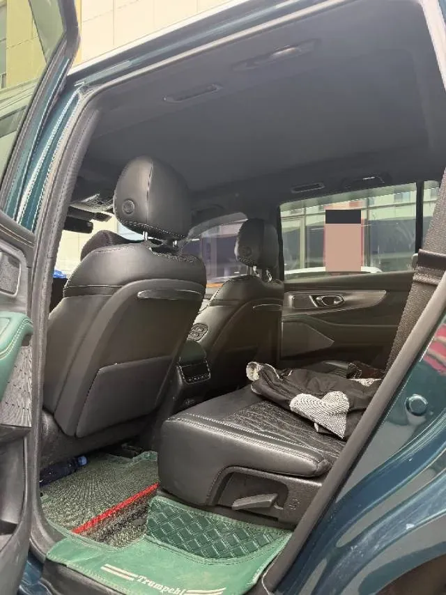 2022 GAC Trumpchi GS8 2.0T 252HP L4 8AT,autocango,china used car exporter,china ev exporter,chinese used car exporter,chinese used ev exporter