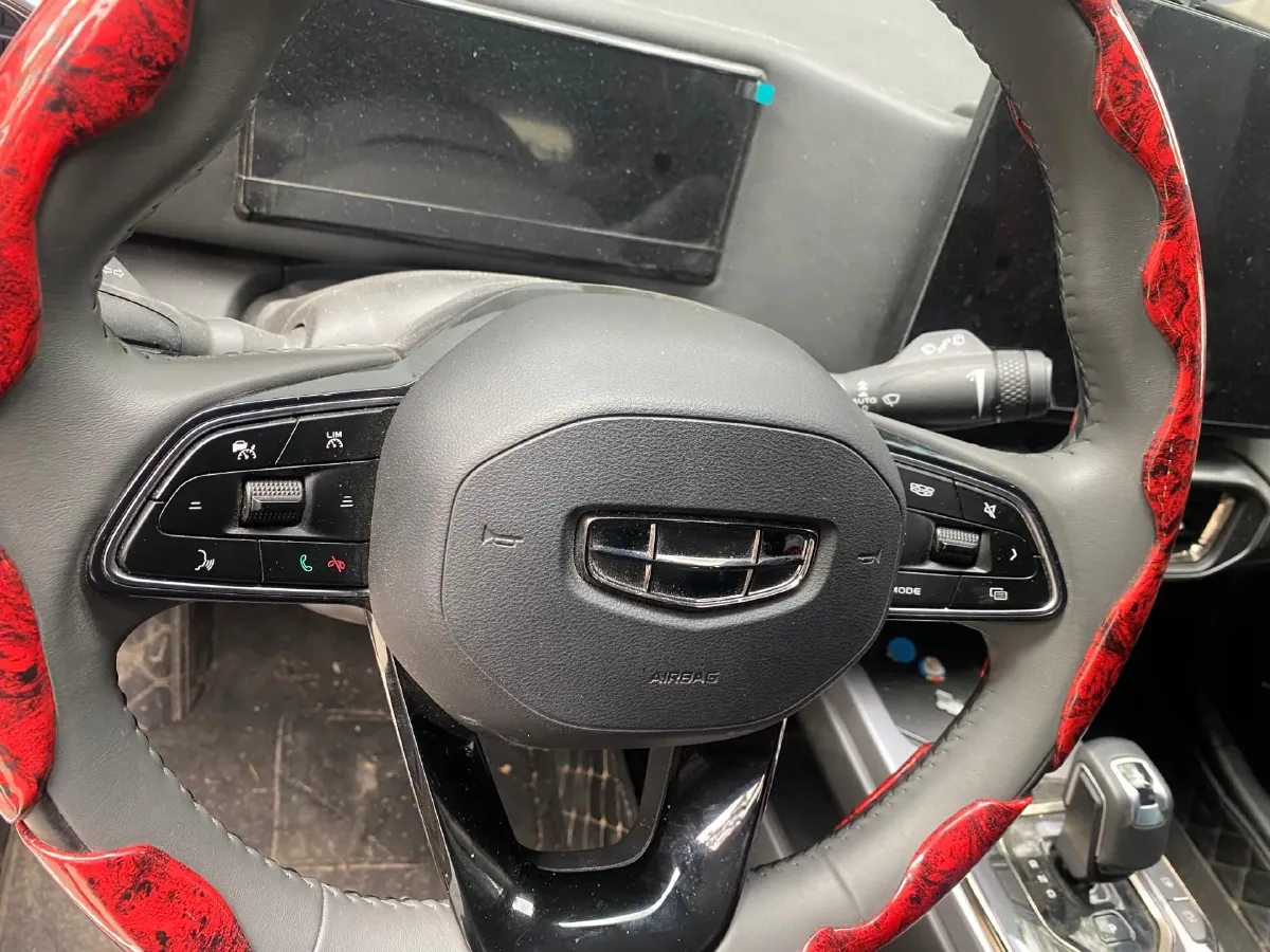 2025 Geely Cowboy 1.5T 181HP L4 7DCT,autocango,china used car exporter,china ev exporter,chinese used car exporter,chinese used ev exporter