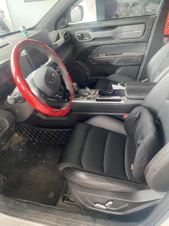 2025 Geely Cowboy 1.5T 181HP L4 7DCT,autocango,china used car exporter,china ev exporter,chinese used car exporter,chinese used ev exporter