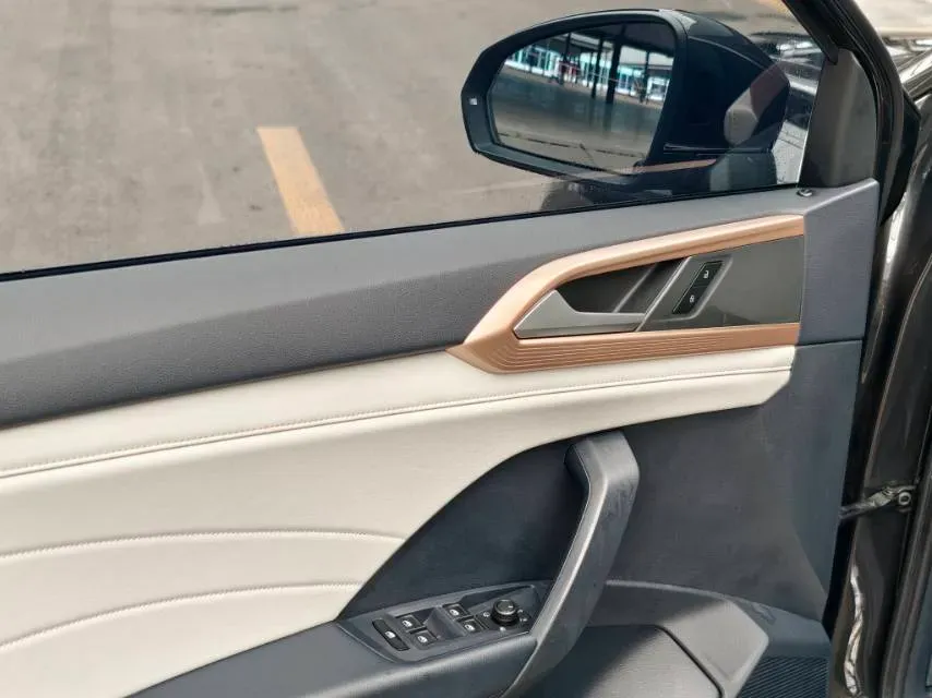 2023 Volkswagen Tharu 1.5T 160HP L4 7DCT,autocango,china used car exporter,china ev exporter,chinese used car exporter,chinese used ev exporter