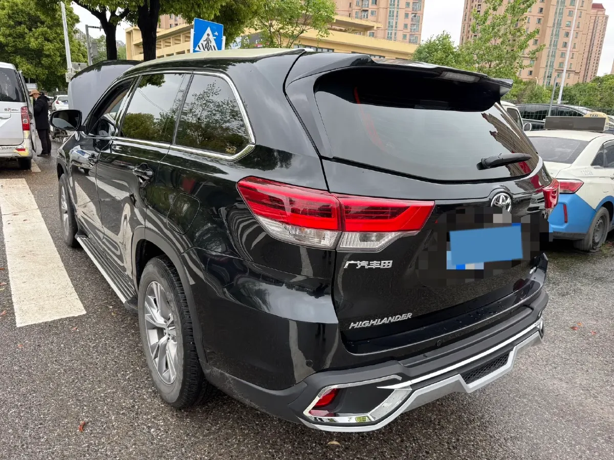 2021 Toyota Highlander 2.0T 220HP L4 6AT,autocango,china used car exporter,china ev exporter,chinese used car exporter,chinese used ev exporter