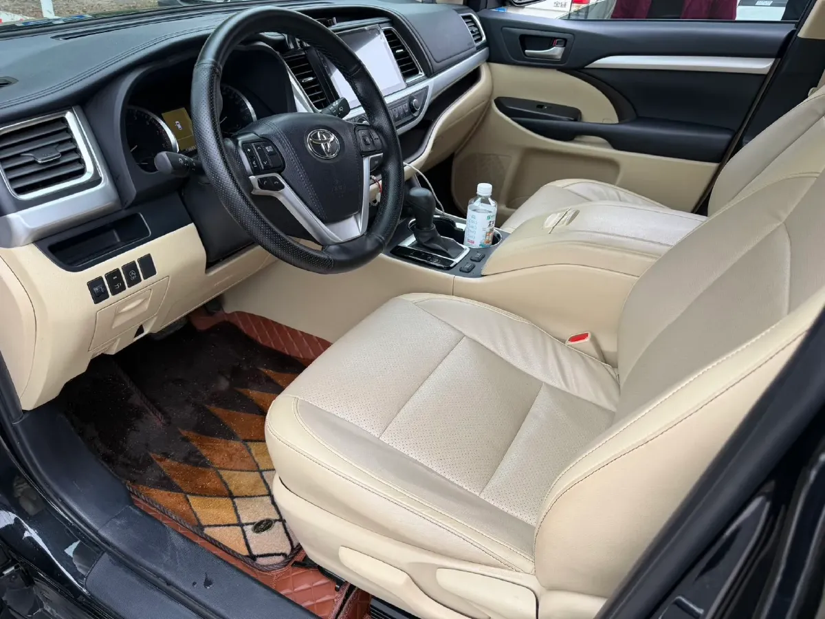 2021 Toyota Highlander 2.0T 220HP L4 6AT,autocango,china used car exporter,china ev exporter,chinese used car exporter,chinese used ev exporter