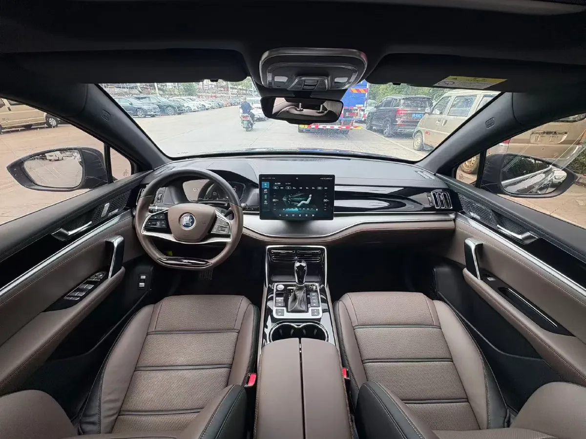 2026 Cadillac CT6 2.0T 237HP L4 10AT,autocango,china used car exporter,china ev exporter,chinese used car exporter,chinese used ev exporter