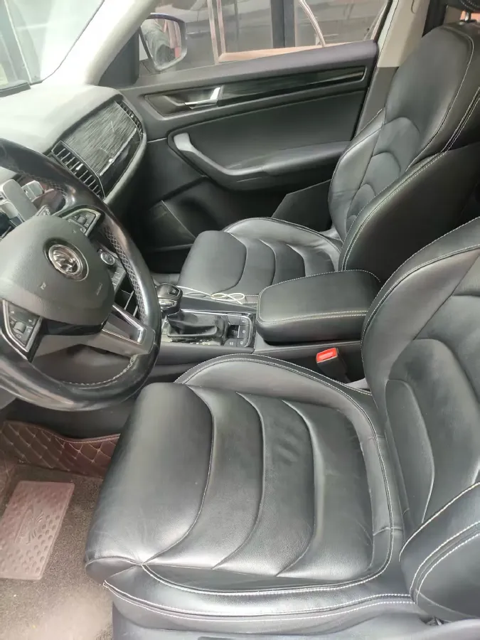 2018 Skoda Kodiak 2.0T 186HP L4 7DCT,autocango,china used car exporter,china ev exporter,chinese used car exporter,chinese used ev exporter