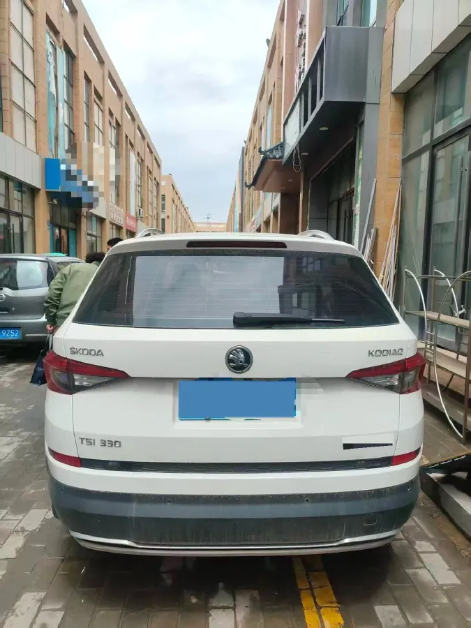 2018 Skoda Kodiak 2.0T 186HP L4 7DCT,autocango,china used car exporter,china ev exporter,chinese used car exporter,chinese used ev exporter