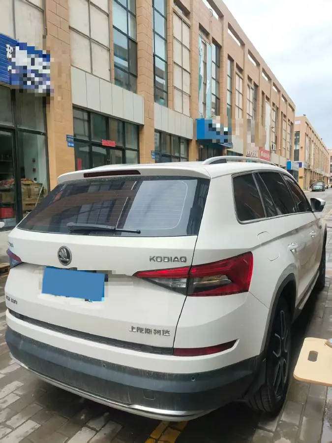 2018 Skoda Kodiak 2.0T 186HP L4 7DCT,autocango,china used car exporter,china ev exporter,chinese used car exporter,chinese used ev exporter