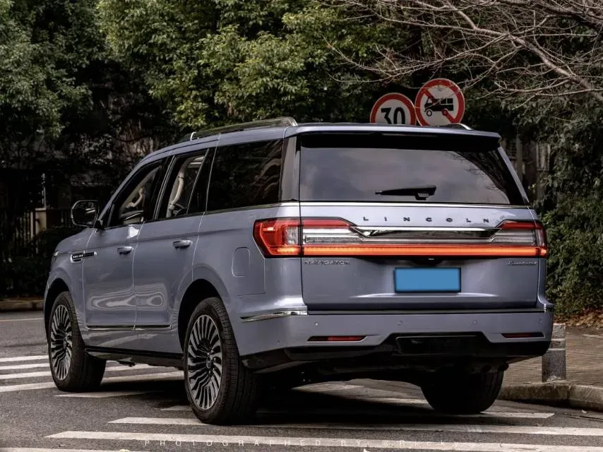 2020 Lincoln Navigator 3.5T 388HP V6 10AT,autocango,china used car exporter,china ev exporter,chinese used car exporter,chinese used ev exporter