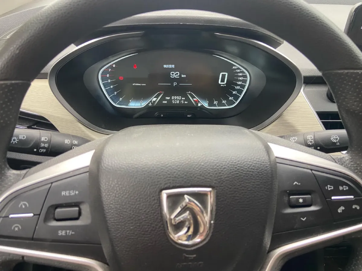 2019 BaoJun 360 1.5L 105HP L4 CVT,autocango,china used car exporter,china ev exporter,chinese used car exporter,chinese used ev exporter