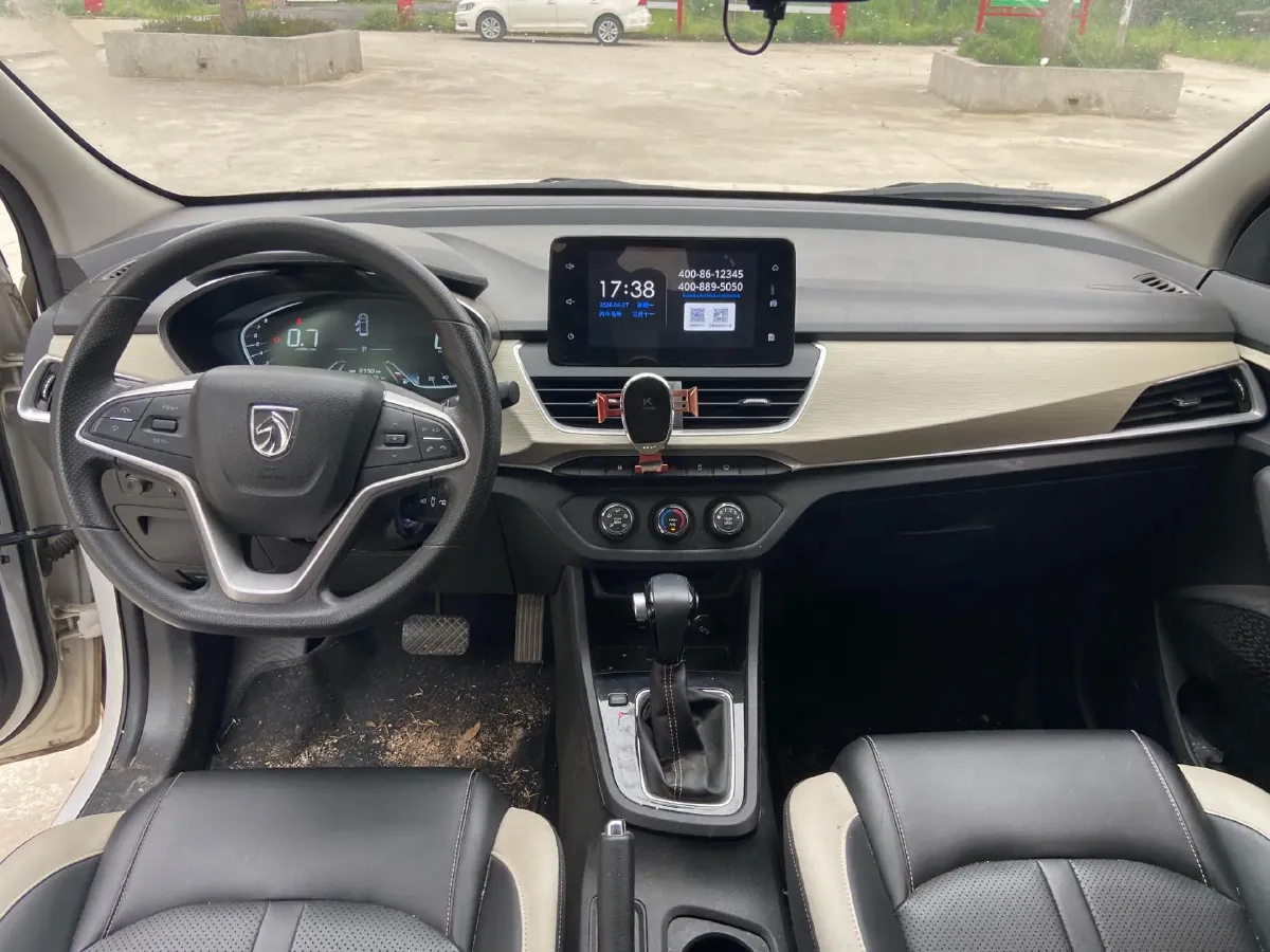 2019 BaoJun 360 1.5L 105HP L4 CVT,autocango,china used car exporter,china ev exporter,chinese used car exporter,chinese used ev exporter