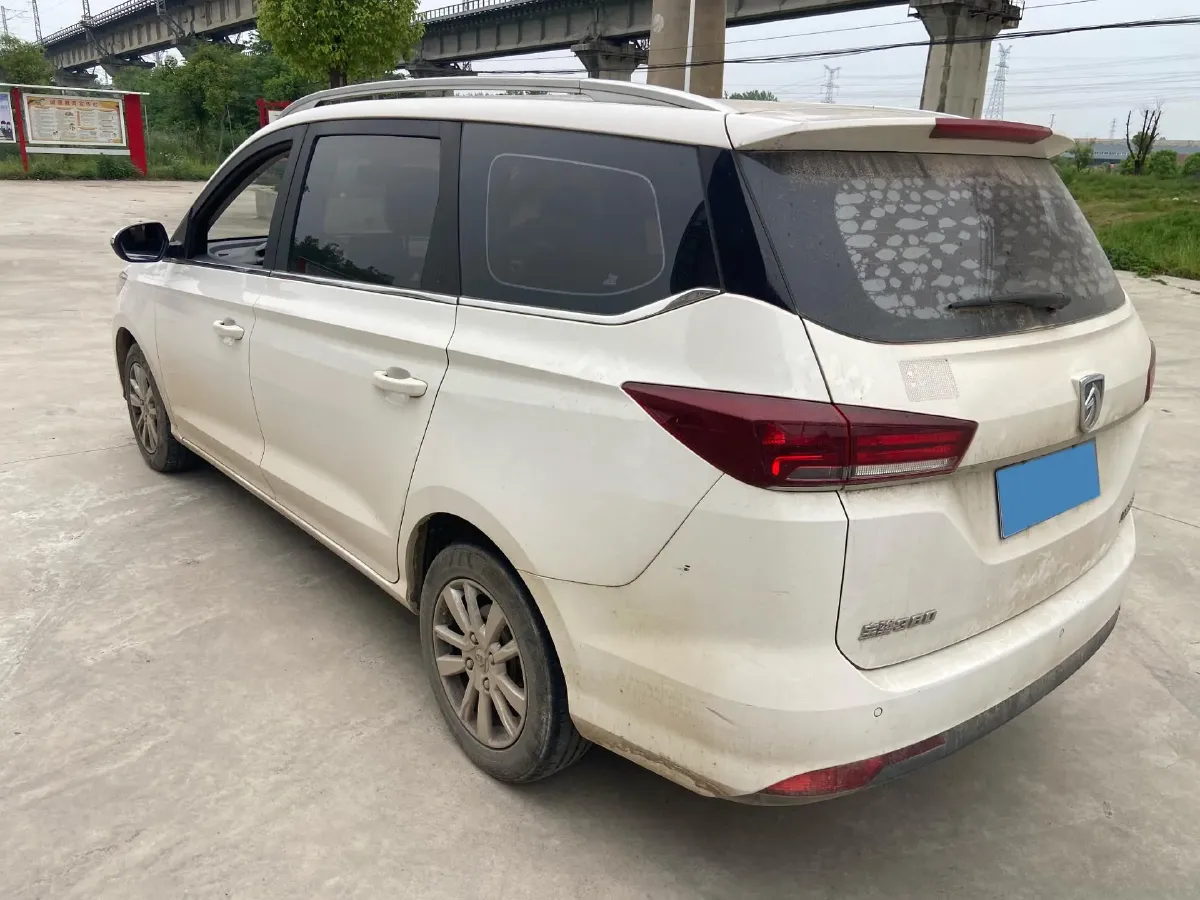 2019 BaoJun 360 1.5L 105HP L4 CVT,autocango,china used car exporter,china ev exporter,chinese used car exporter,chinese used ev exporter
