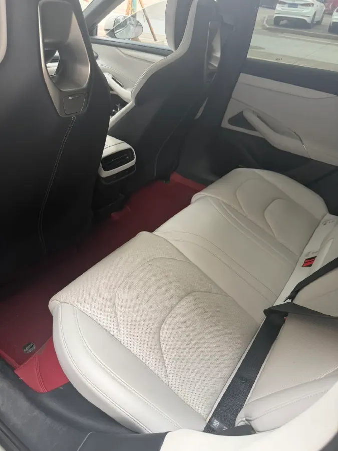 2024 MI SU7 BEV 73.6KWH,autocango,china used car exporter,china ev exporter,chinese used car exporter,chinese used ev exporter