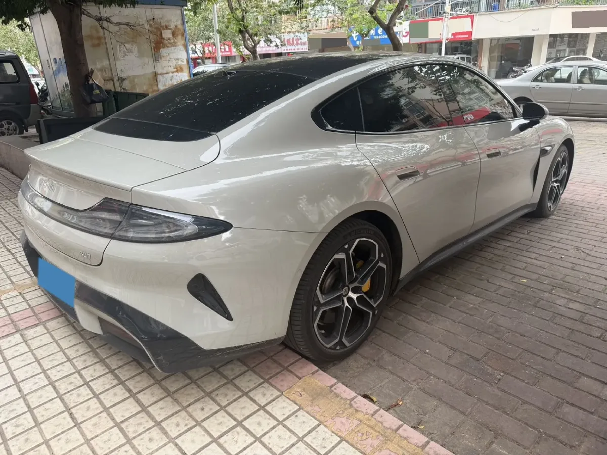 2024 MI SU7 BEV 73.6KWH,autocango,china used car exporter,china ev exporter,chinese used car exporter,chinese used ev exporter